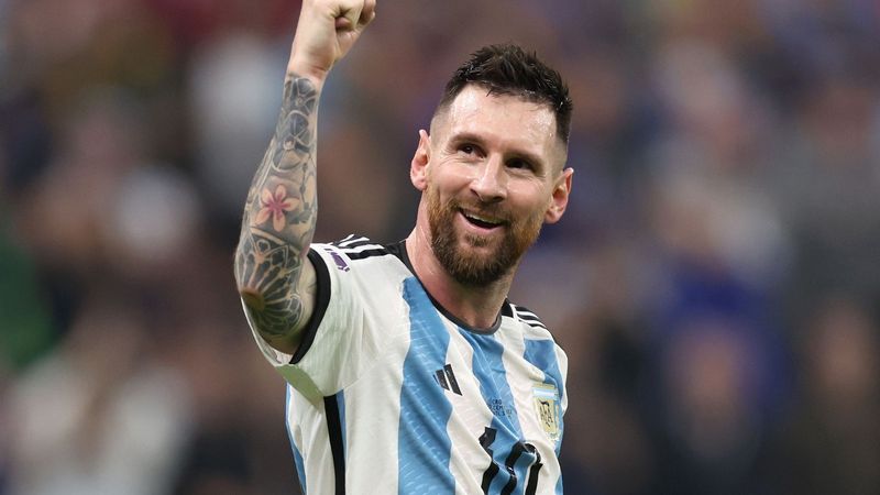 Lionel Messi nằm trong top 3